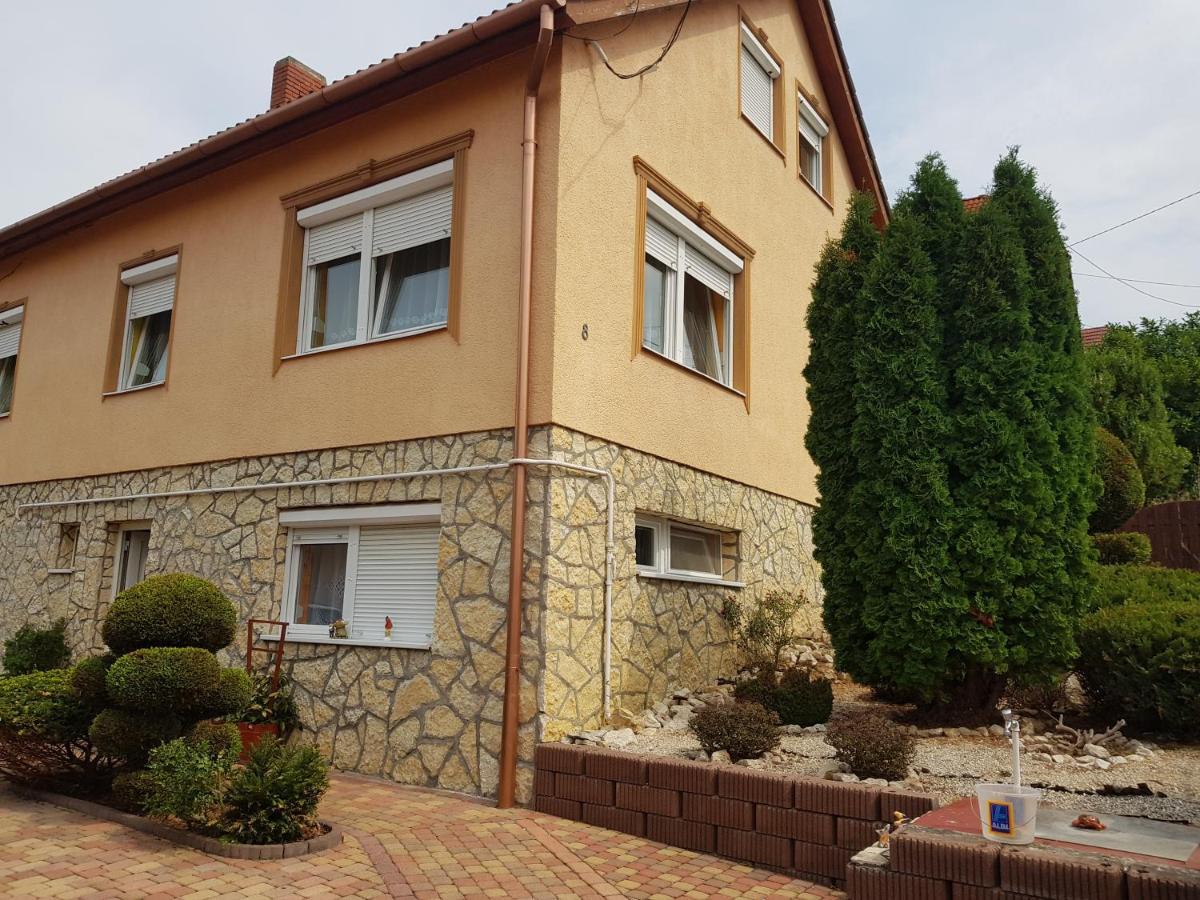 Fuveszkert Apartment Lengyeltoti Exterior photo